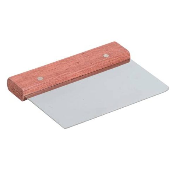 DOUGH CUTTER WOOD HANDLE 150 X 115MM