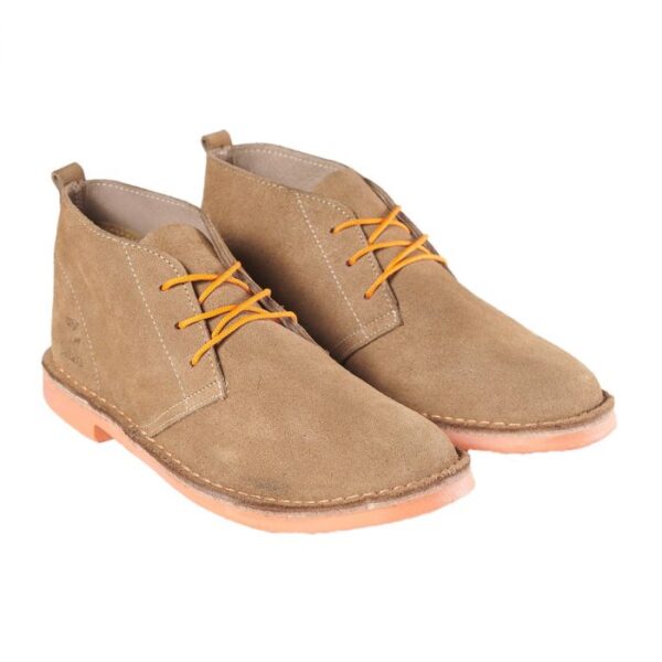 BATA SAFARI LEGACY BOOT ORANGE SOLE MENS 8